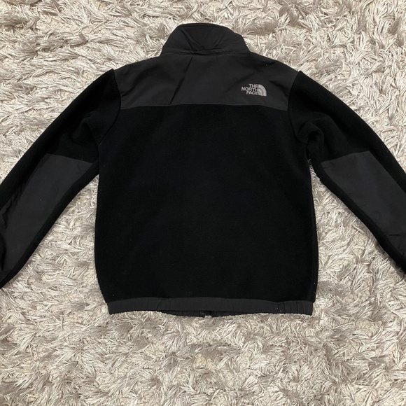 The North Face Denali Fleece Jacket - youth size 7/8 - Picture 2 of 4